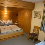 Gaestehaus Alpina شقة