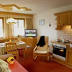 Gaestehaus Alpina * دورفغاستين