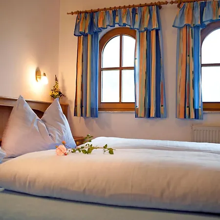 Gaestehaus Alpina Apartamento