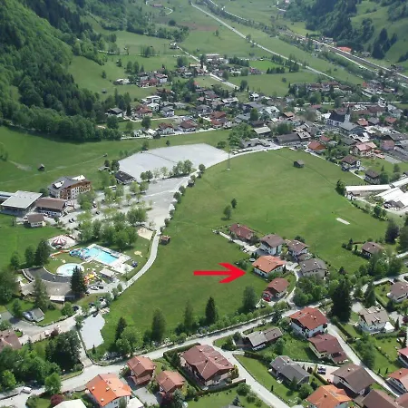 Gaestehaus Alpina Apartamento *