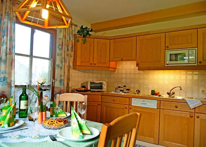 Gaestehaus Alpina アパート *