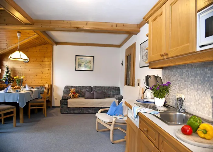 アパート Gaestehaus Alpina ドルフガシュタイン