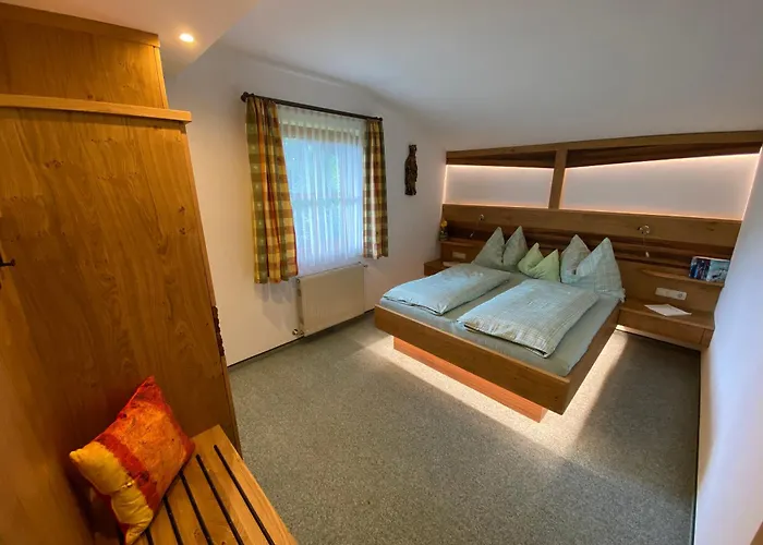 アパート Gaestehaus Alpina ドルフガシュタイン