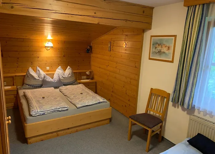 Gaestehaus Alpina アパート