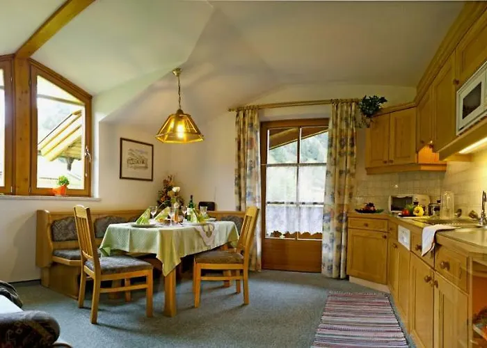 Gaestehaus Alpina アパート ドルフガシュタイン